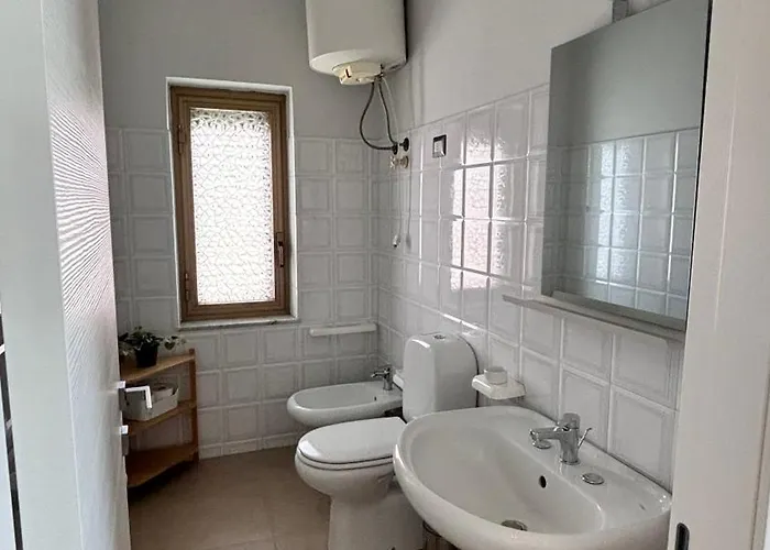 度假居 Viola's Charming House 加里